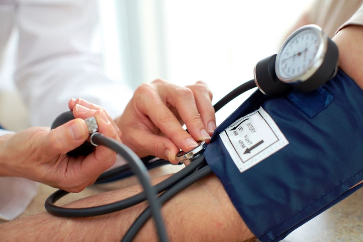 اجرای طرح پایش فشار خون را برای کارکنان و نمایندگان مجلس