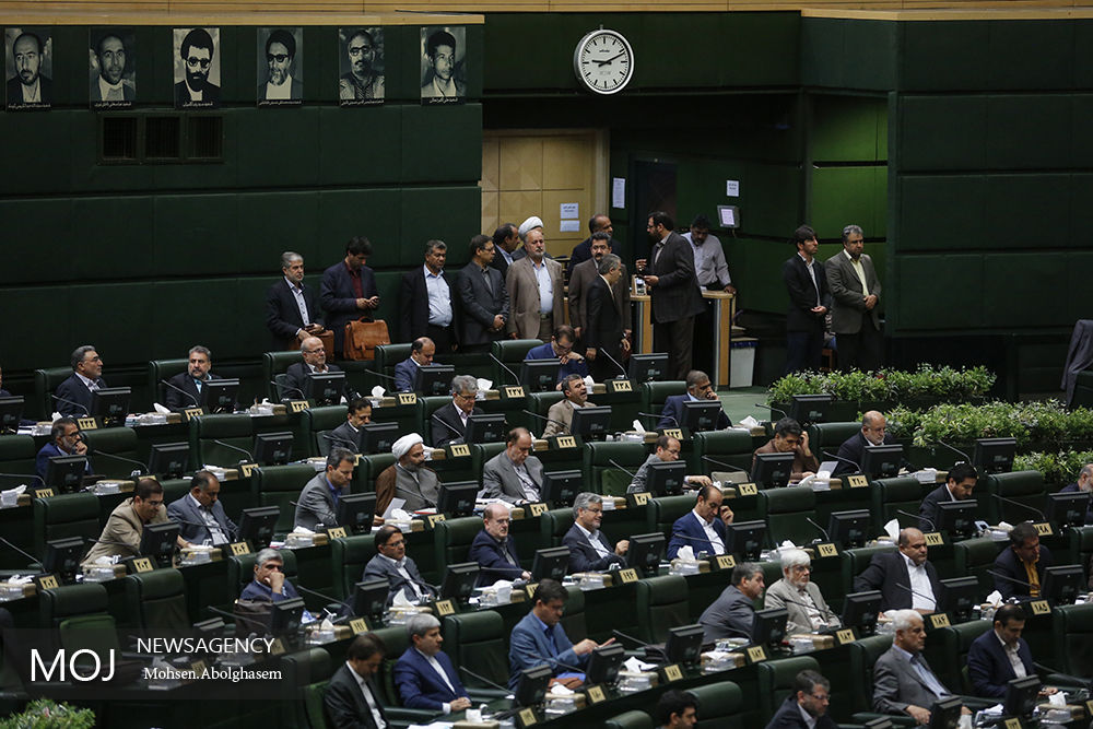یک لایحه با اصرار نمایندگان مجلس به مجمع تشخیص رفت 