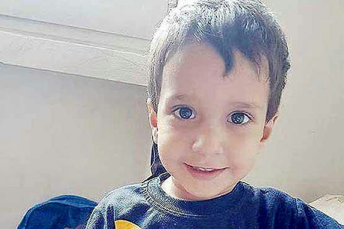 یوسف سه ساله به آغوش خانواده بازگشت/ زن جوان: من کودک‌ربا نیستم، او را پیدا کردم