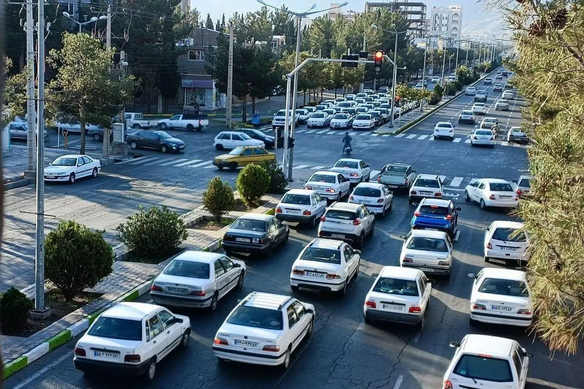 ترافیک سنگین صبحگاهی در برخی از محورهای آزادراهی منتهی به تهران