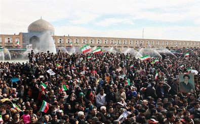  راهپیمایی با شکوه ‌‌۲۲ بهمن در استان اصفهان آغاز شد