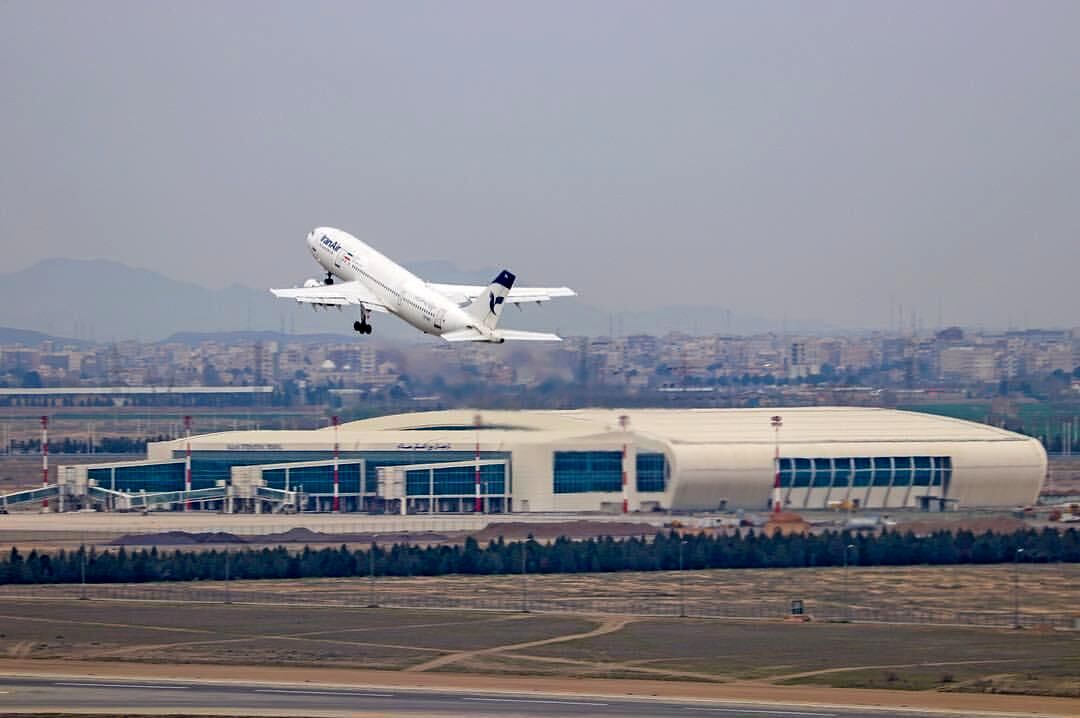 وزیر راه برای اتمام پروژه‌های فرودگاه امام خمینی پیش از پروازهای اربعین  دستور  داد