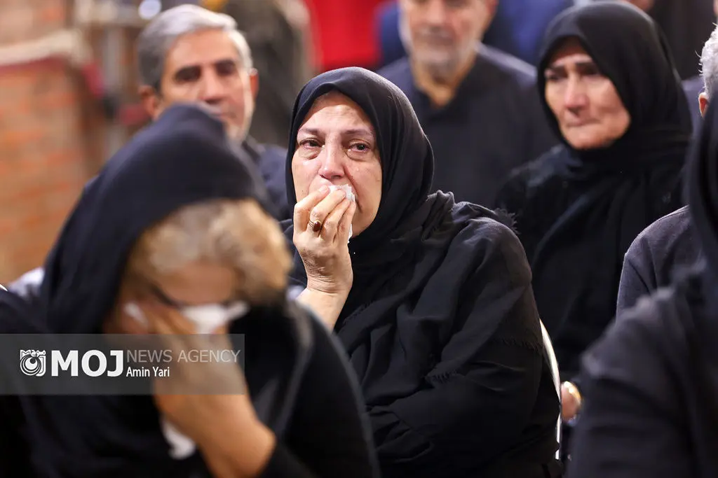 واکنش احساسی مادران شهدا با دیدن یک تصویر خاص + فیلم