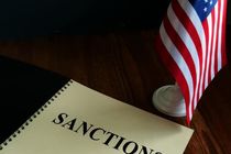 خزانه‌داری آمریکا ۱۰ شخص و دو شرکت ایرانی را تحریم کرد +اسامی