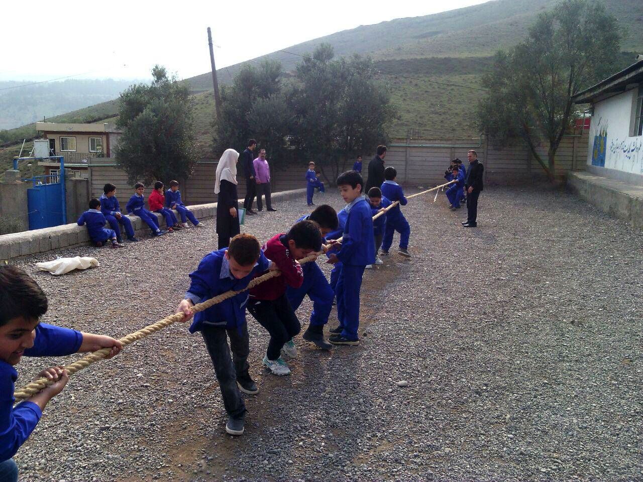 برگزاری بازی های بومی و محلی در مجتمع آموزشی پرورشی ولایت روستای اسکلک