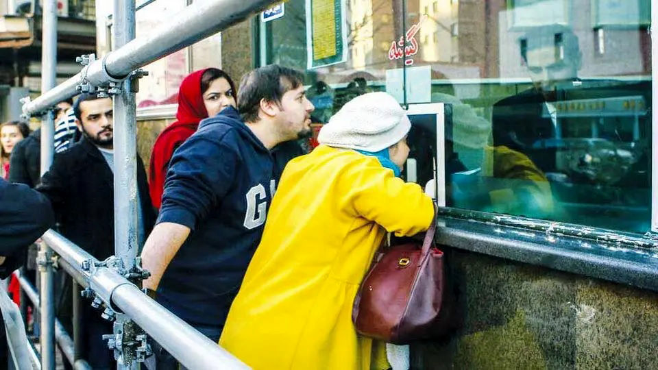 مست عشق و تمساح خونی در رتبه اول و دوم گیشه سینمای ایران