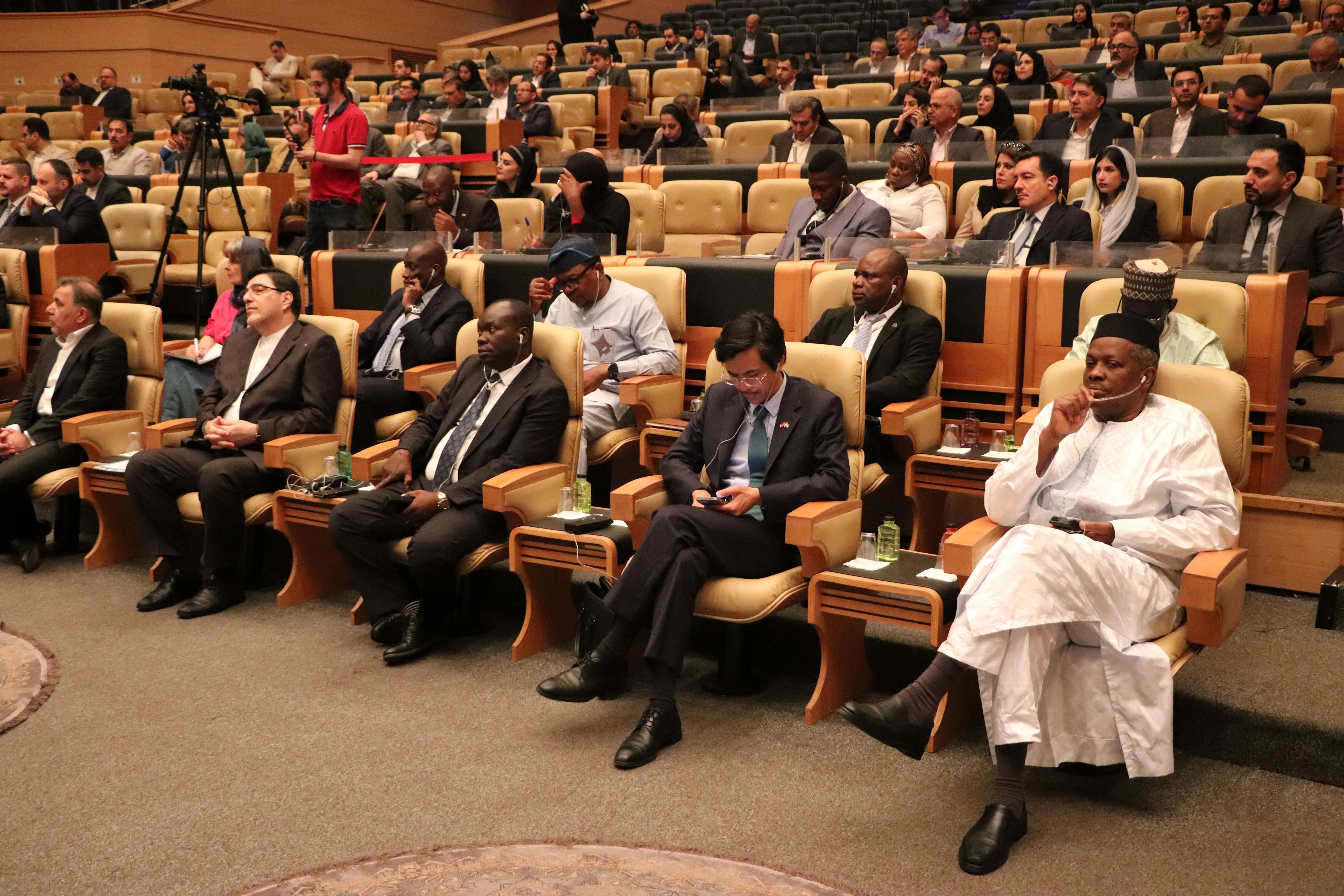 مناطق آزاد، محور کاهش هزینه‌های تجارت بین‌المللی + فیلم