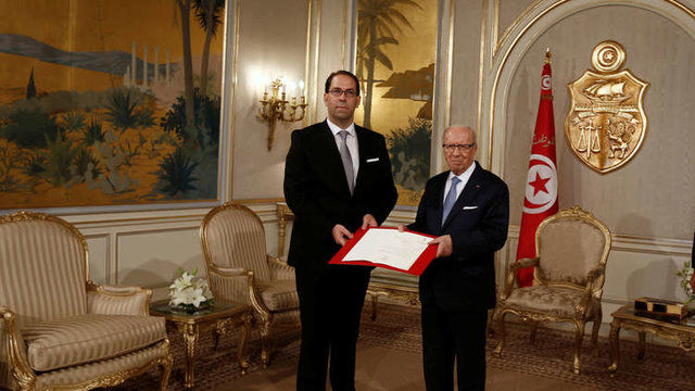 وزیران ترمیم کابینه تونس رای اعتماد گرفتند