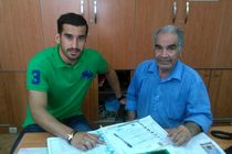 حاج صفی قراردادش را در هیات فوتبال ثبت کرد