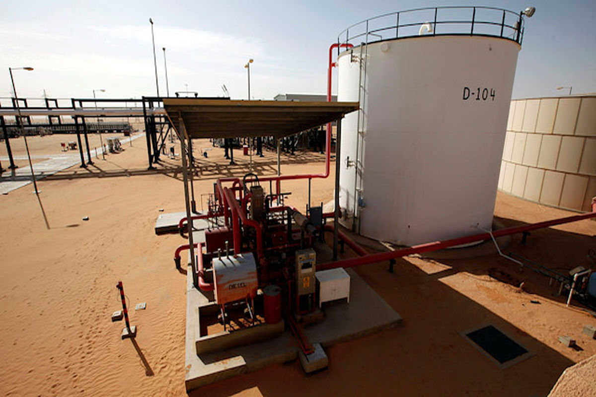 Libya's main oilfield shut down
