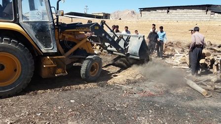 4 حلقه چاه غیر مجاز در آران و بیدگل پر و مسدود شد