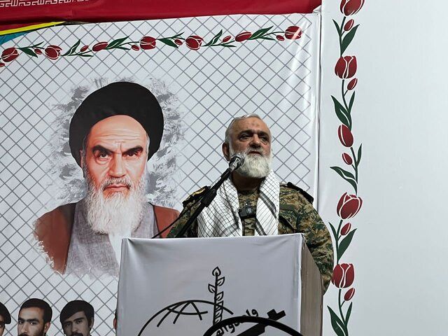 ولایت‌مداری رمز ماندگاری مکتب شهید سلیمانی است