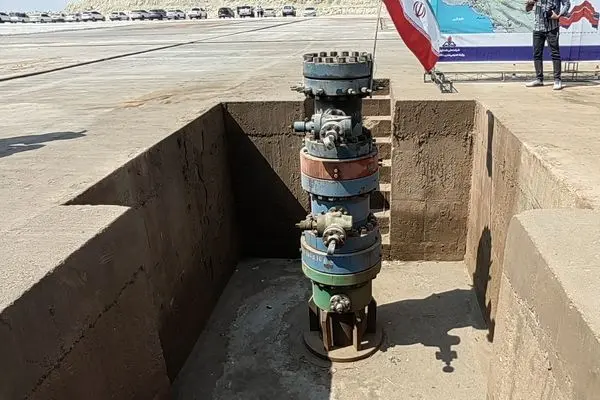 توسعه کامل میدان گازی پازن ظرف ۴۰ ماه / تأمین گاز ۴ استان به مدت ۵۰ سال با بهره‌برداری از میدان