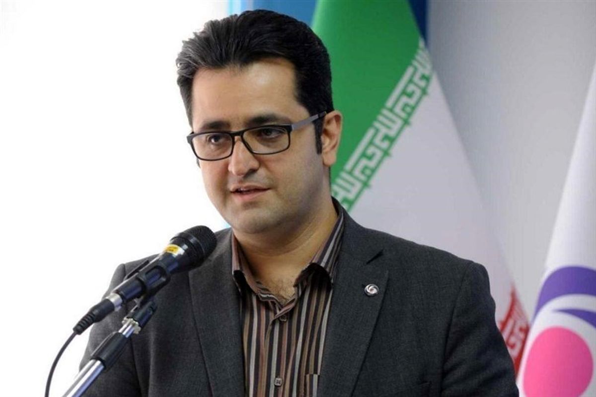 حضور مدیر روابط عمومی بانک ایران زمین در مرکز ارتباط با مشتریان