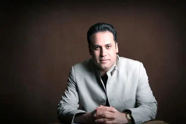 وحید تاج از حضور بر صحنه خوانندگی منع شد