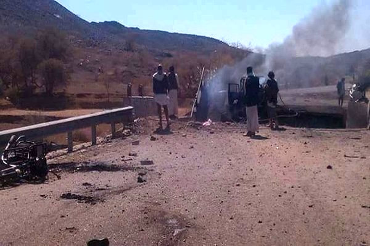 جنگنده های سعودی خودروی حامل مسافران را در منطقه آل عما در استان صعده هدف قرار دادند