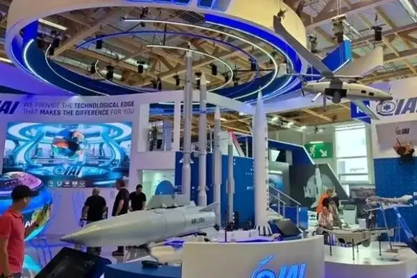 فرانسه غرفه اسرائیل در نمایشگاه هوایی پاریس را بست