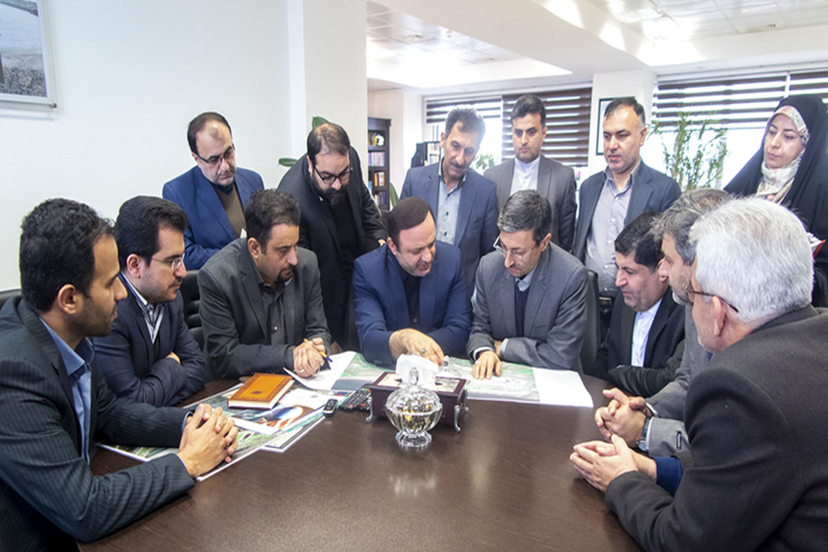 رئیس کمیته امداد کشور با مدیرعامل سازمان منطقه آزاد انزلی دیدار کرد