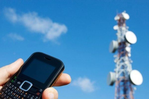 ارتباطات تلفن همراه در مناطق سیل‌زده هرمزگان برقرار است