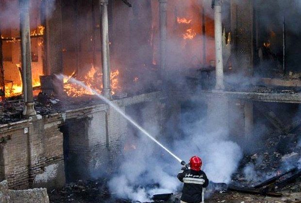  آتش سوزی در بازار تاریخی اعتدال اصفهان مهار شد