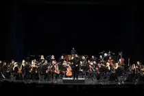 امین غفاری ارکستر جوانان پارس زمین را به تالار وحدت آورد