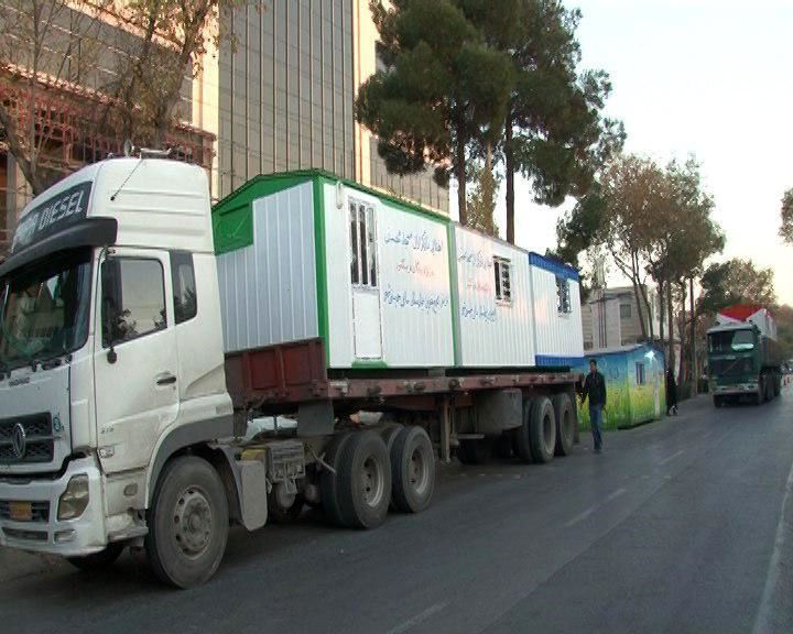 ارسال 32 کانکس توسط خیرین شهرستان خمینی شهر به مناطق زلزله زده غرب کشور