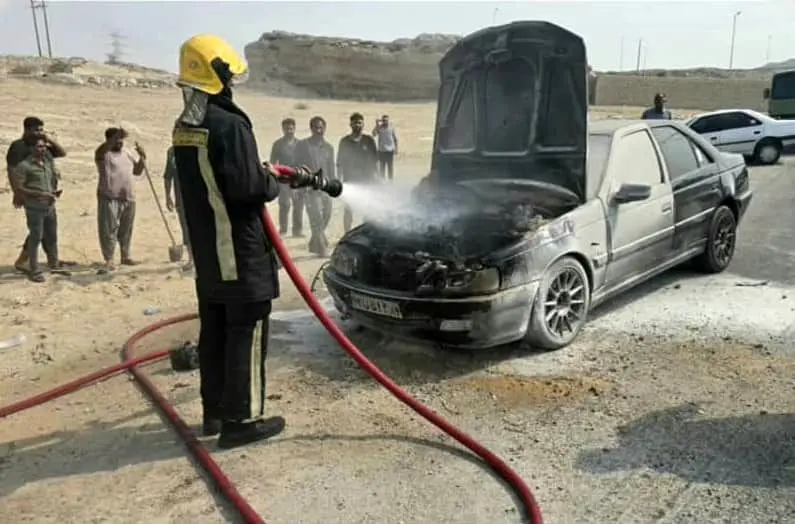 حریق خودرو در روستای آبشورک بندرعباس بدون خسارت جانی مهار شد