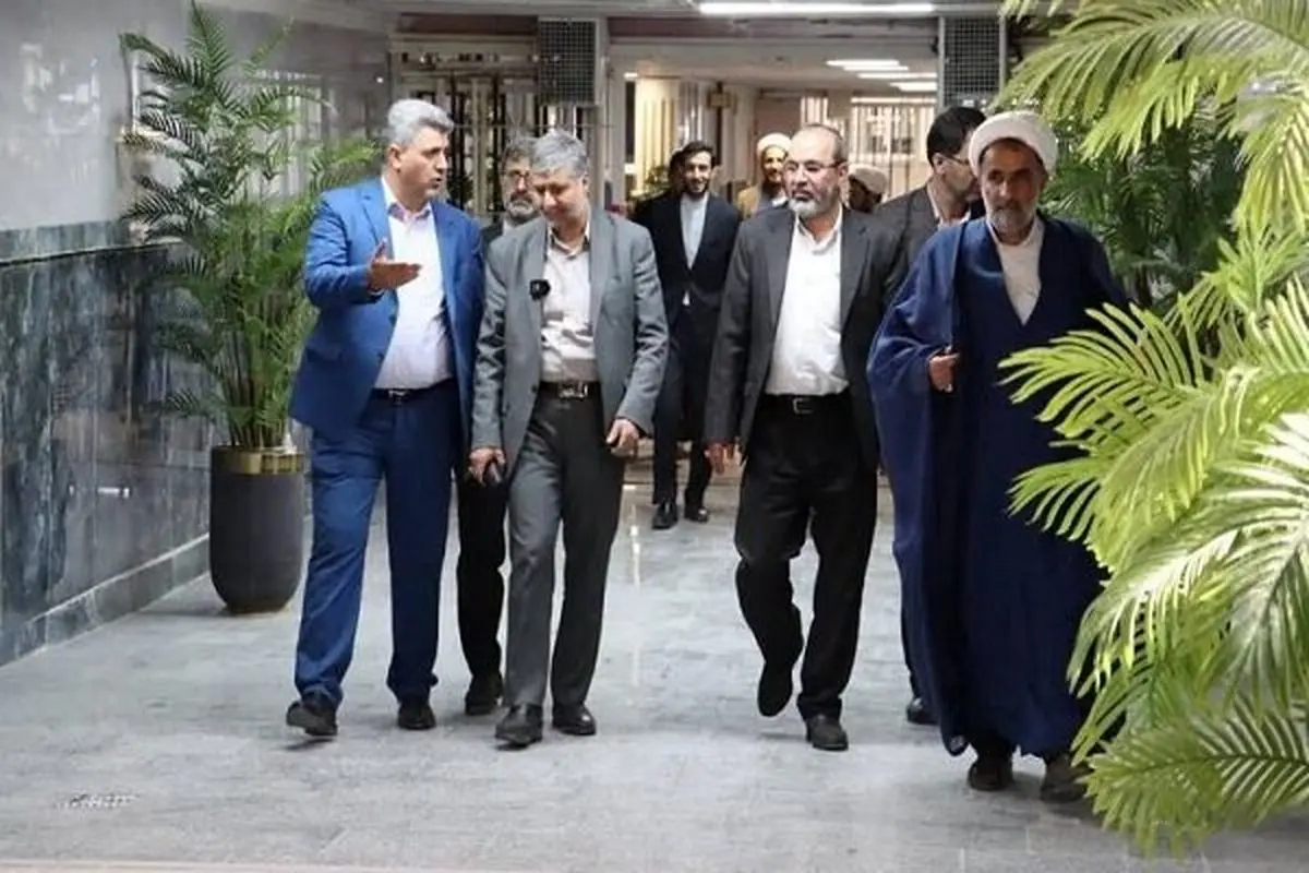 مدیر کل ارتباطات مردمی قوه قضائیه از ندامتگاه تهران بزرگ بازدید کرد