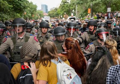 برخی دانشگاه‌ها در حمایت از خیزش دانشجویان در آمریکا برعلیه رژیم صهیونیستی تجمع می‌کنند