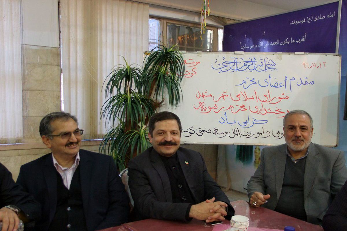 بازدید رئیس و اعضای شورای اسلامی شهر مشهد از کشتارگاه صنعتی