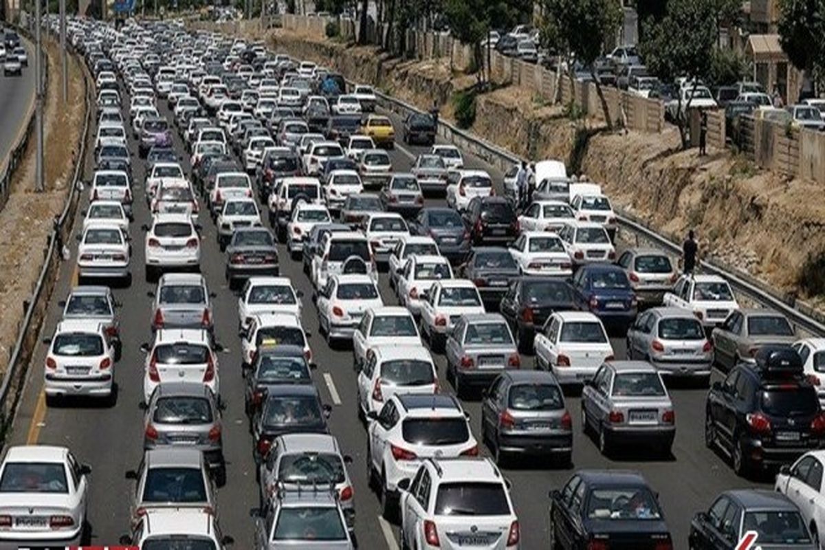 وضعیت ترافیکی جاده های منتهی به بهشت زهرا در جمعه آخر سال
