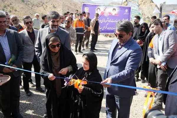 یک تقاطع غیرهمسطح در استان کرمان با حضور وزیر راه و شهرسازی افتتاح شد