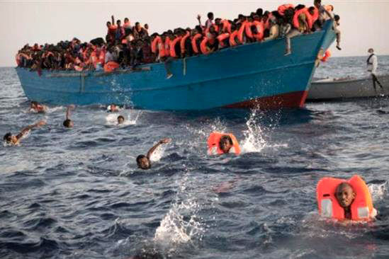 ۶۰۰ مهاجر از آب‌های ساحلیِ اسپانیا نجات داده شدند