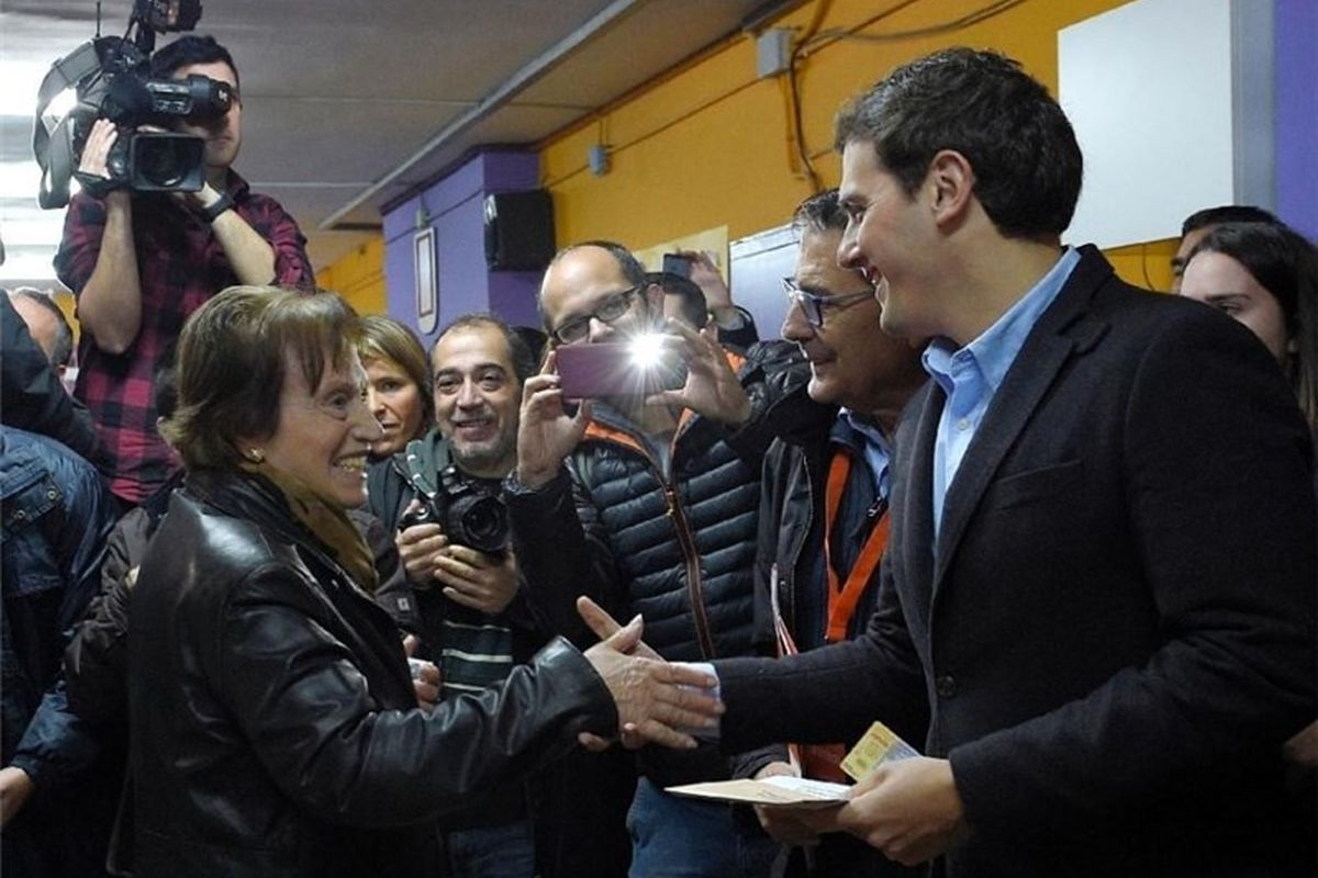 حزب «مردم» در انتخابات پارلمانی اسپانیا بیشترین کرسی را به دست آورد