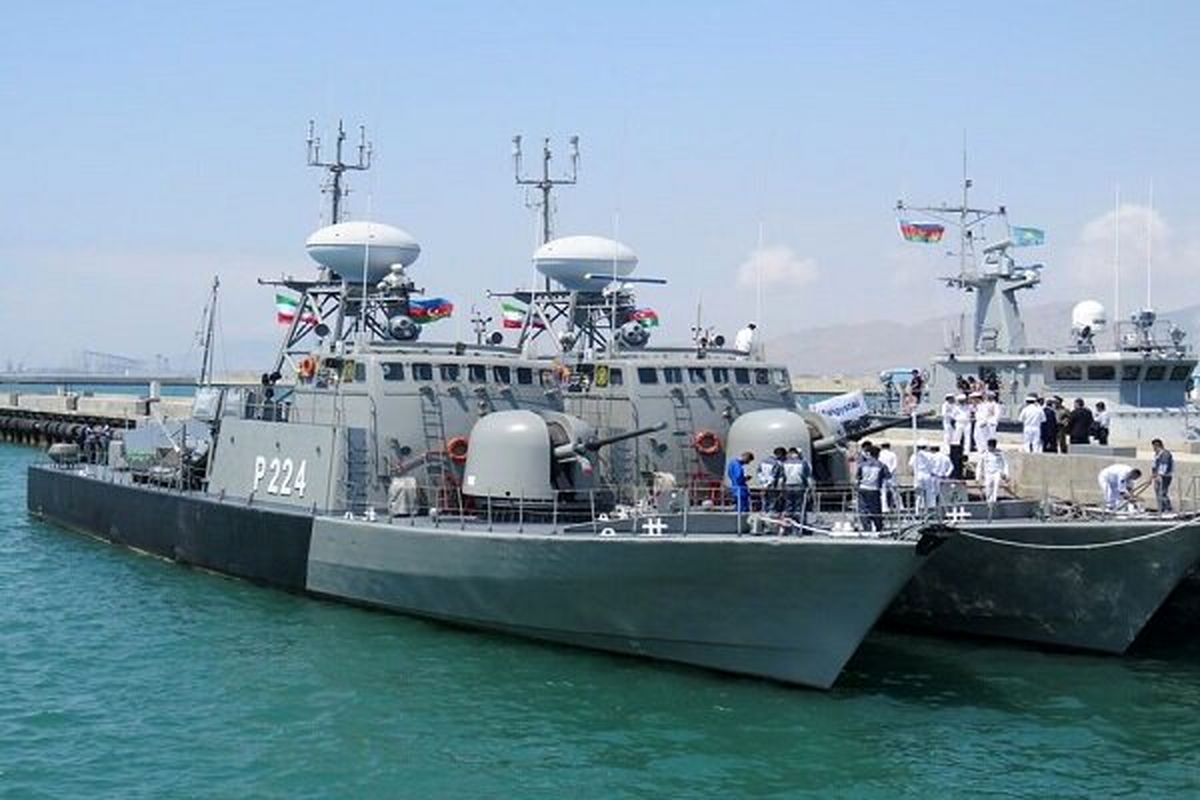 اهتزاز پرچم ناوگروه نیروی دریایی ارتش ایران در آمریکای لاتین
