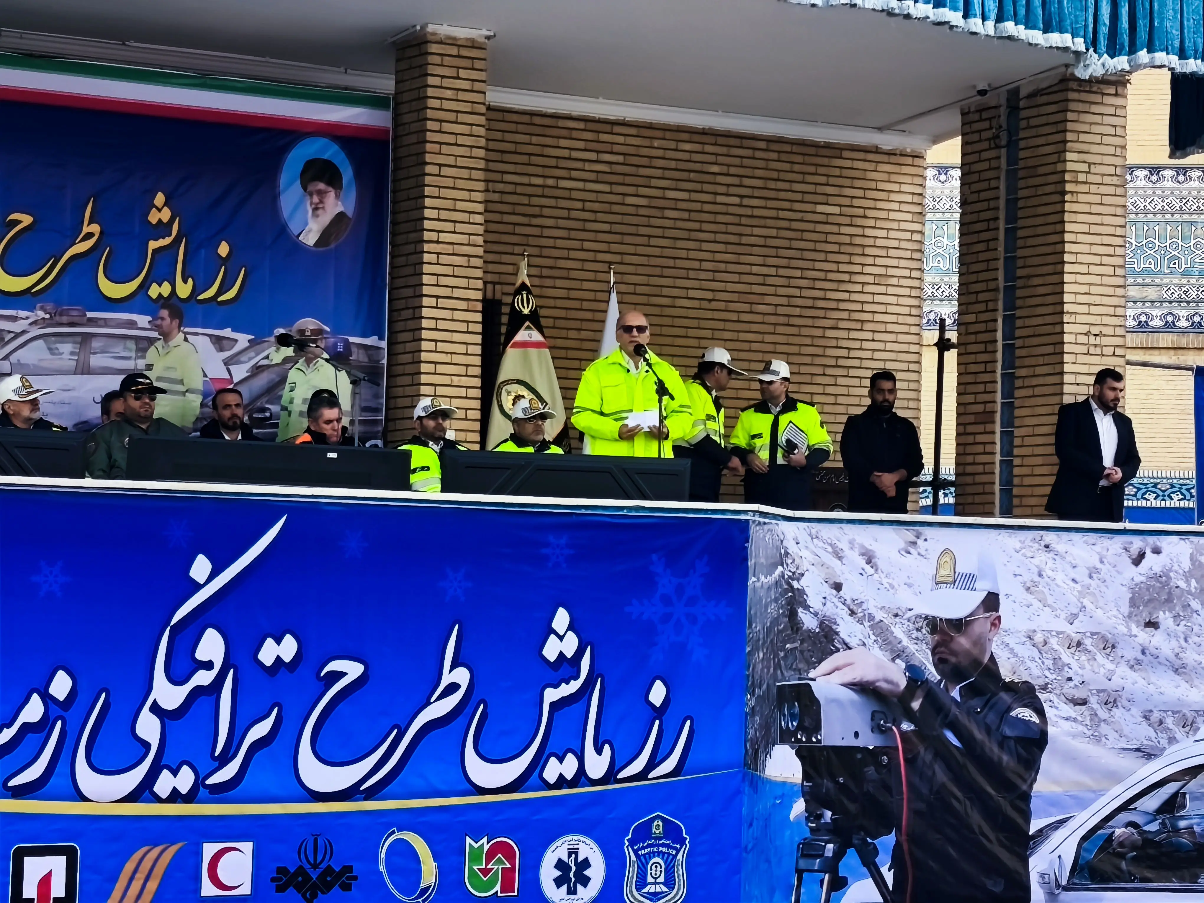 اورژانس کشور با ۳۰ هزار نیرو و ۵۳ پایگاه هوایی آماده خدمت‌رسانی در طرح زمستانی است