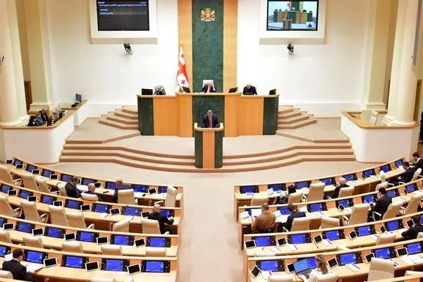  انحلال حزب ساکاشویل توسط پارلمان گرجستان کلید خورد