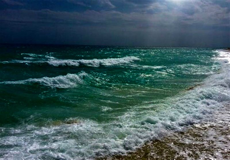افزایش ارتفاع امواج و ورزش باد در  قسمت هایی از سواحل خلیج فارس