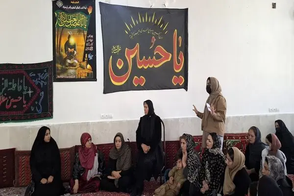 حضور میدانی سارا فلاحی در شهرک قدس ایلام؛ شنیدن بی‌واسطه مطالبات مردم