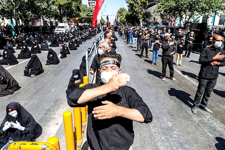 فقط ۵۰ درصد از عزاداران و دست اندرکاران برگزاری مراسم در مشهد ماسک داشته‌اند