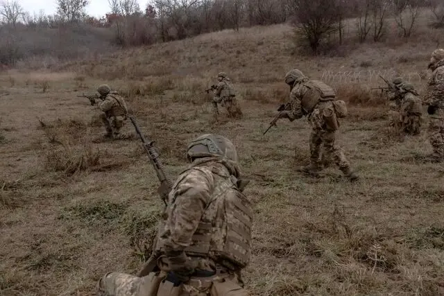 سربازان اوکراینی در پوکروفسک توسط نیروهای روس محاصره شده‌اند