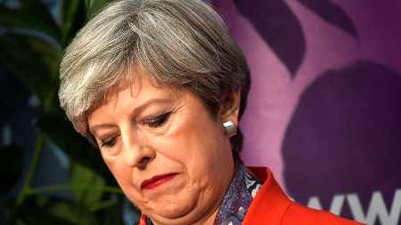 'ترزا می' نخست وزیر انگلیس قصد استعفا ندارد