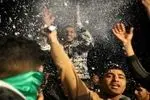 شادی فلسطینیان در خیابان‌های غزه پس از اعلام رسمی توافق پایان جنگ + فیلم