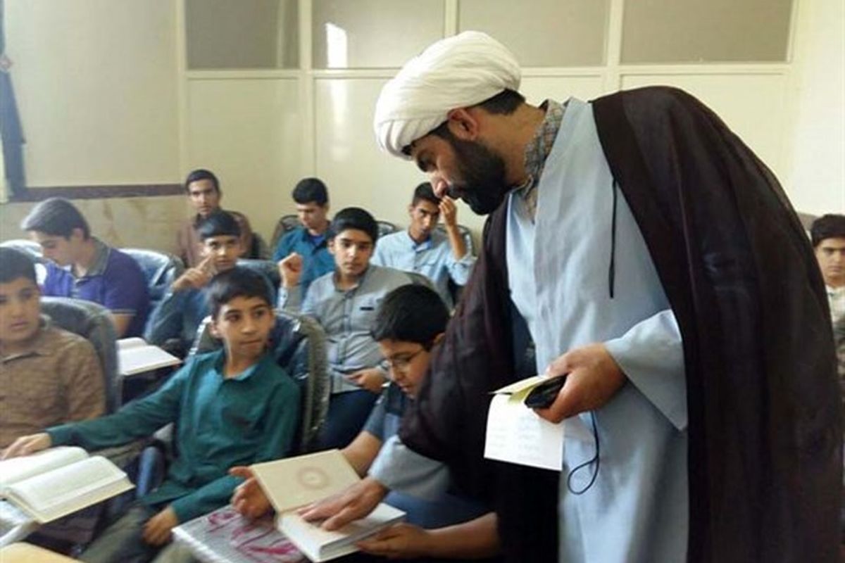 مدرسه شبانه‌روزی حفظ قرآن کریم در کرمانشاه افتتاح شد