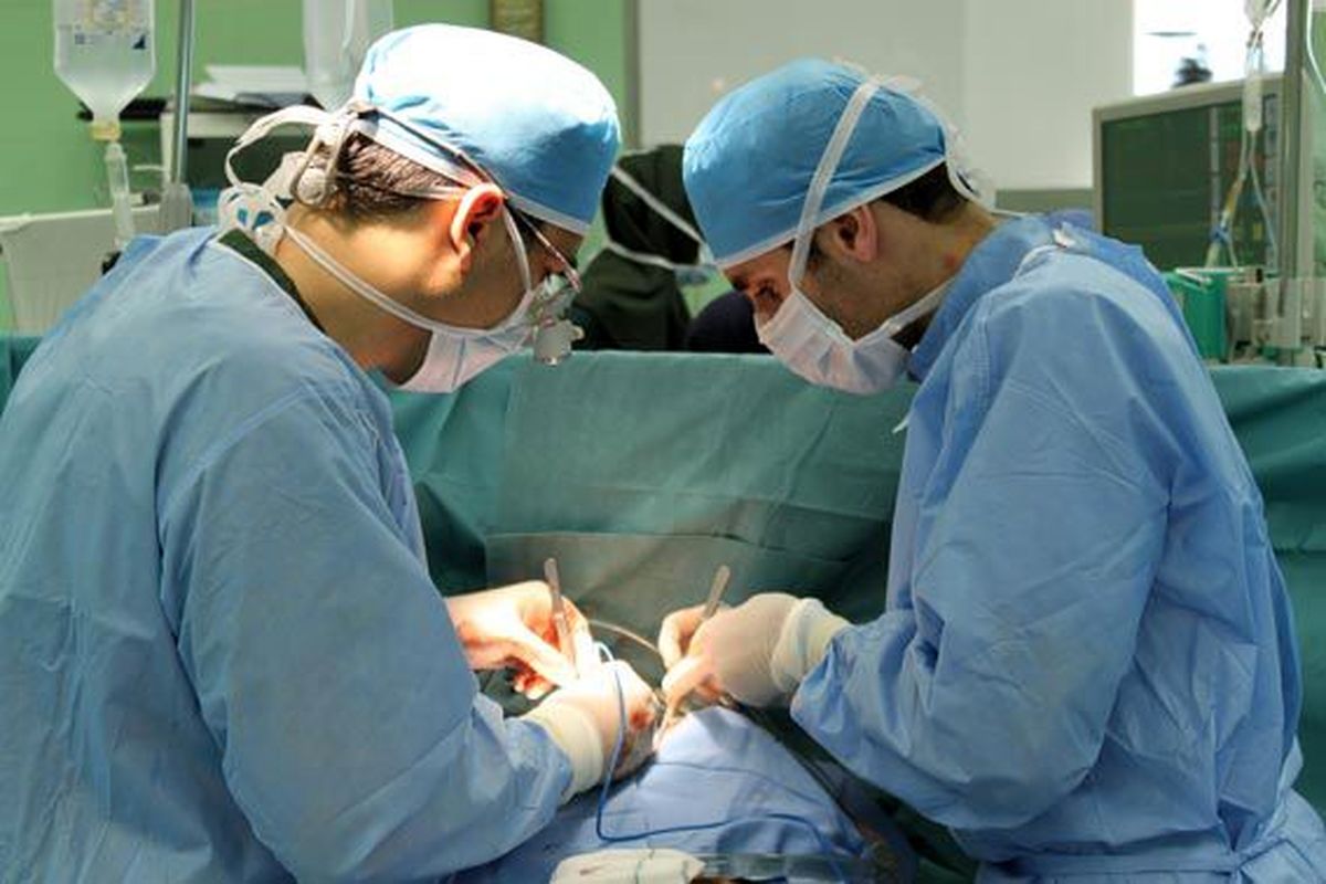 جراحی تعویض مفصل لگن برای اولین بار در رودان انجام شد