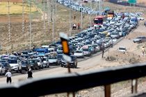 ترافیک سنگین محورهای کرج چالوس و هراز/ خیابان‌های کرج هم قفل شد