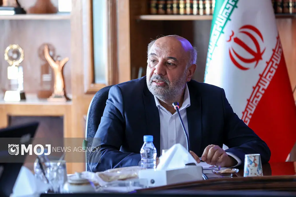 دستور دولت برای افزایش سرویس‌های قطار سنندج–مشهد از شهریورماه