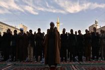 اقامه نماز طلب باران در حرم امام رضا(ع)