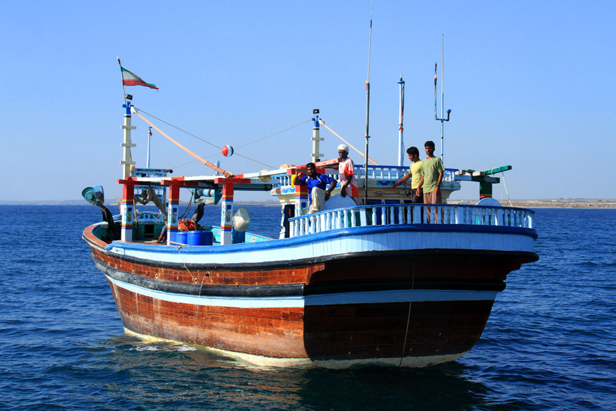 نیروی دریایی هند کشتی صیادی ایرانی را از دست دزدان دریایی سومالی آزاد کرد