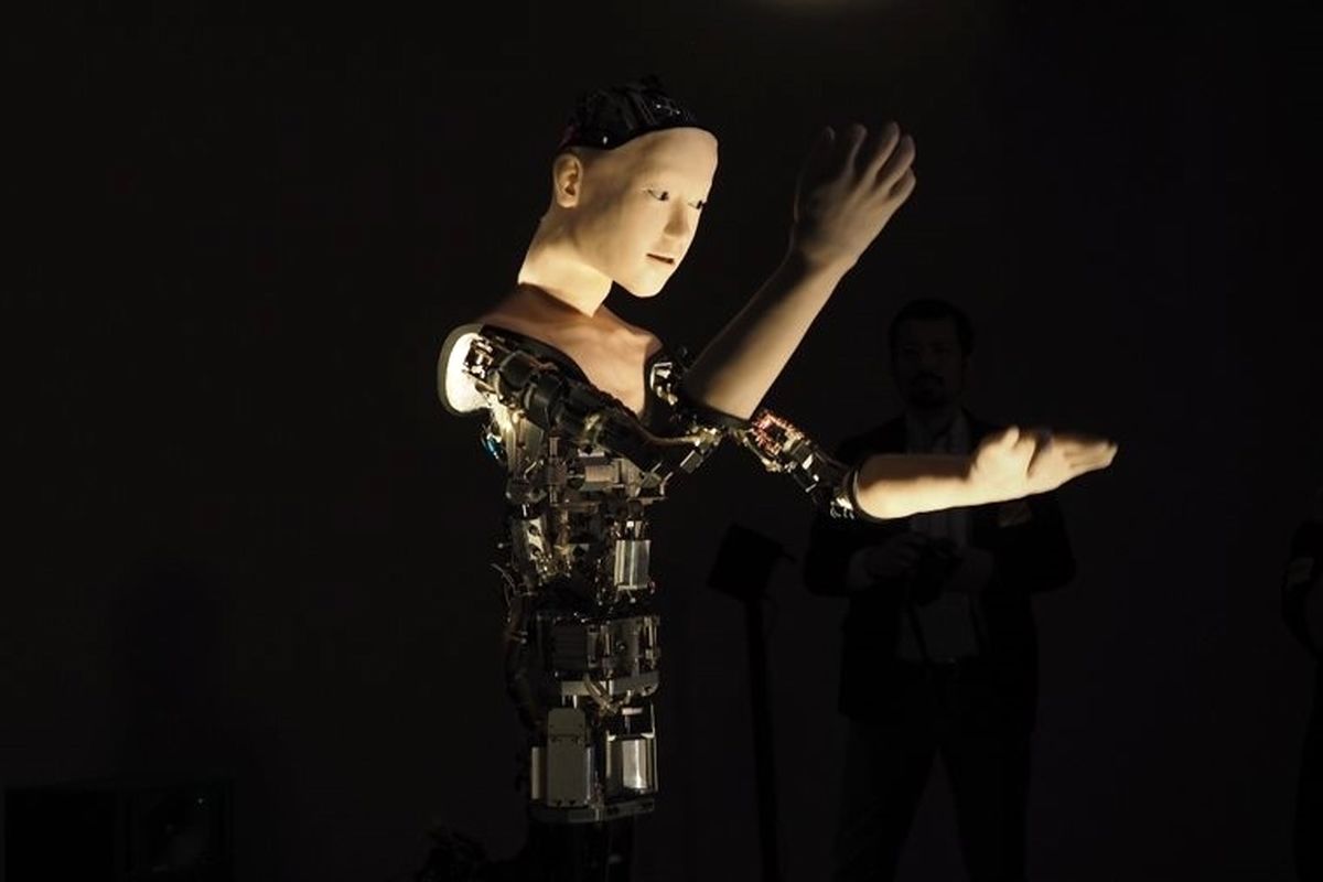 رباتی که آواز می‌خواند